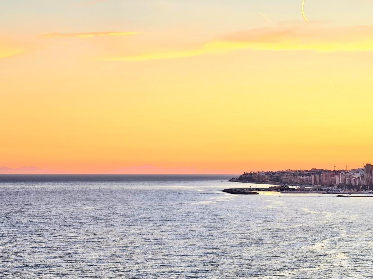 MAR y LUZ Front Sea Views Eco Apartment Fuengirola Exterior foto